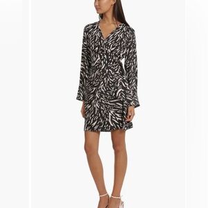 Donna Morgan Long Sleeve Faux Wrap Dress NWT Size 10